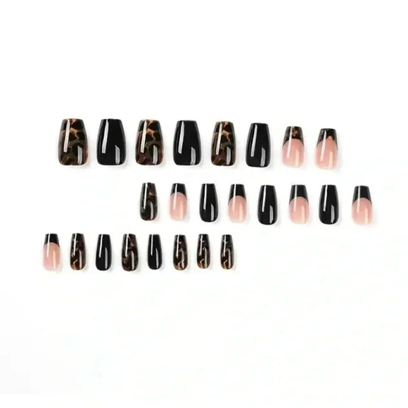 ✨Glossy Black Ombre Acrylic Nails - Picture 4 of 5